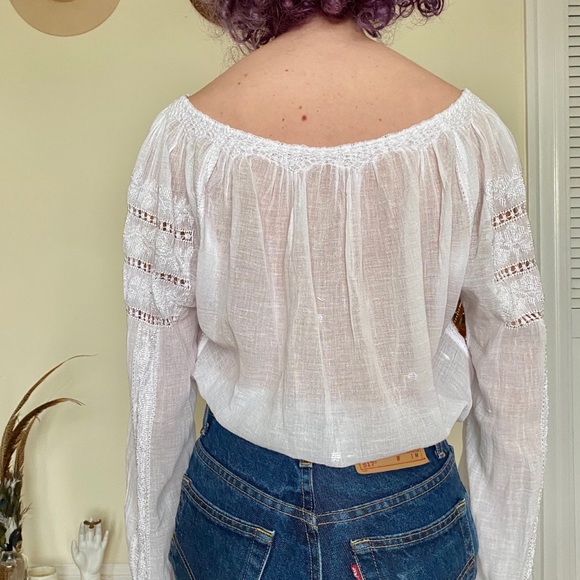 SOLD White Romanian Embroidered Blouse Vintage - Picture 6 of 15